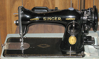 Singer 15-91 Sewing Machine, circa 1953